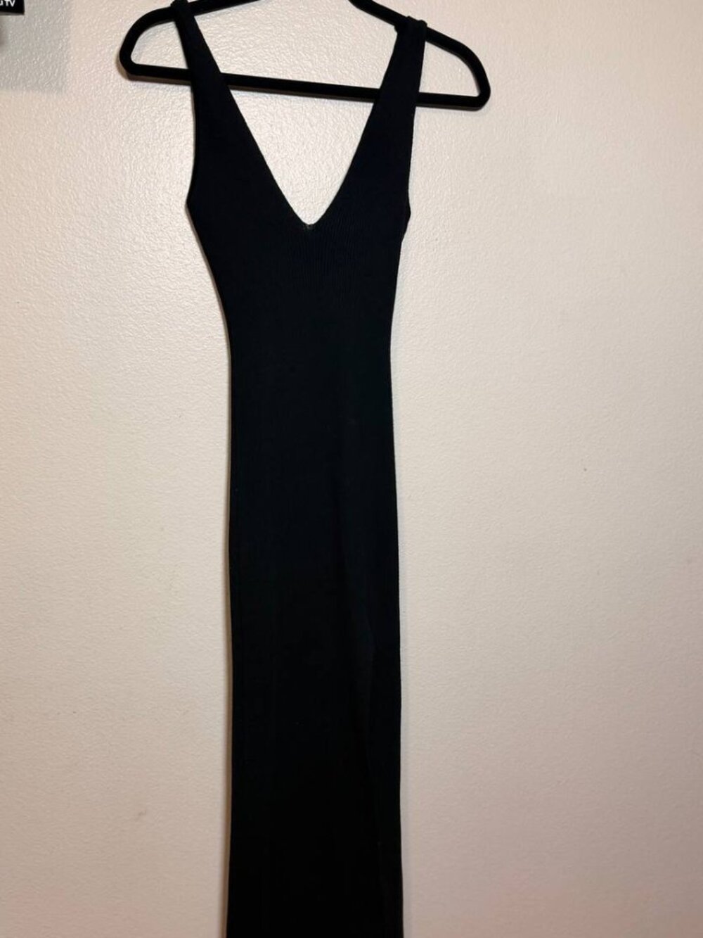 Nasty Gal Collection Black Ribbed Knit Maxi Dress V-Neck Side Slit Sz 2 - Picture 3 of 9